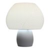 Luminária cogumelo ondulada Twist branca com base cinza e design moderno decorativo